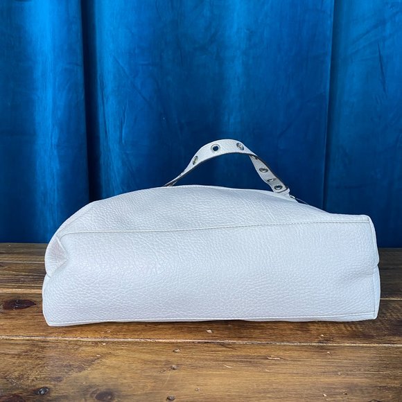 Jessica Simpson Sutton Crossbody Bag - Picture 6 of 9